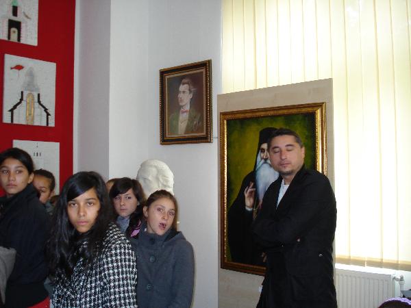 Elevi din Bacani in vizita la Centrul Cultural Mihai Eminescu din Barlad